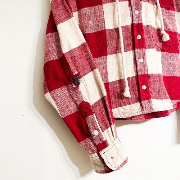 American Eagle Cropped Button Up Hooded Red/White Plaid Shirt/ Jacket Size SP - Picture 4 of 9